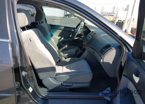 2005 Honda Accord 2.4 Lx z USA, uszkodzony, nr VIN 1HGCM56445A123117